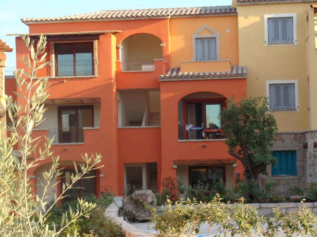 Villa Le Residenze del Mare Loiri Porto San Paolo Exterior foto